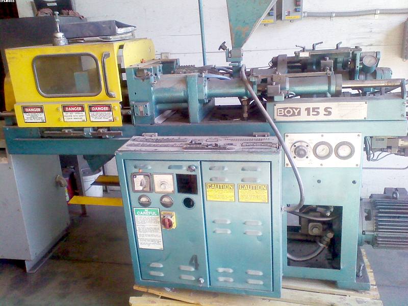 BOY 15 S Dipronic Injection Molding Machine - 1982